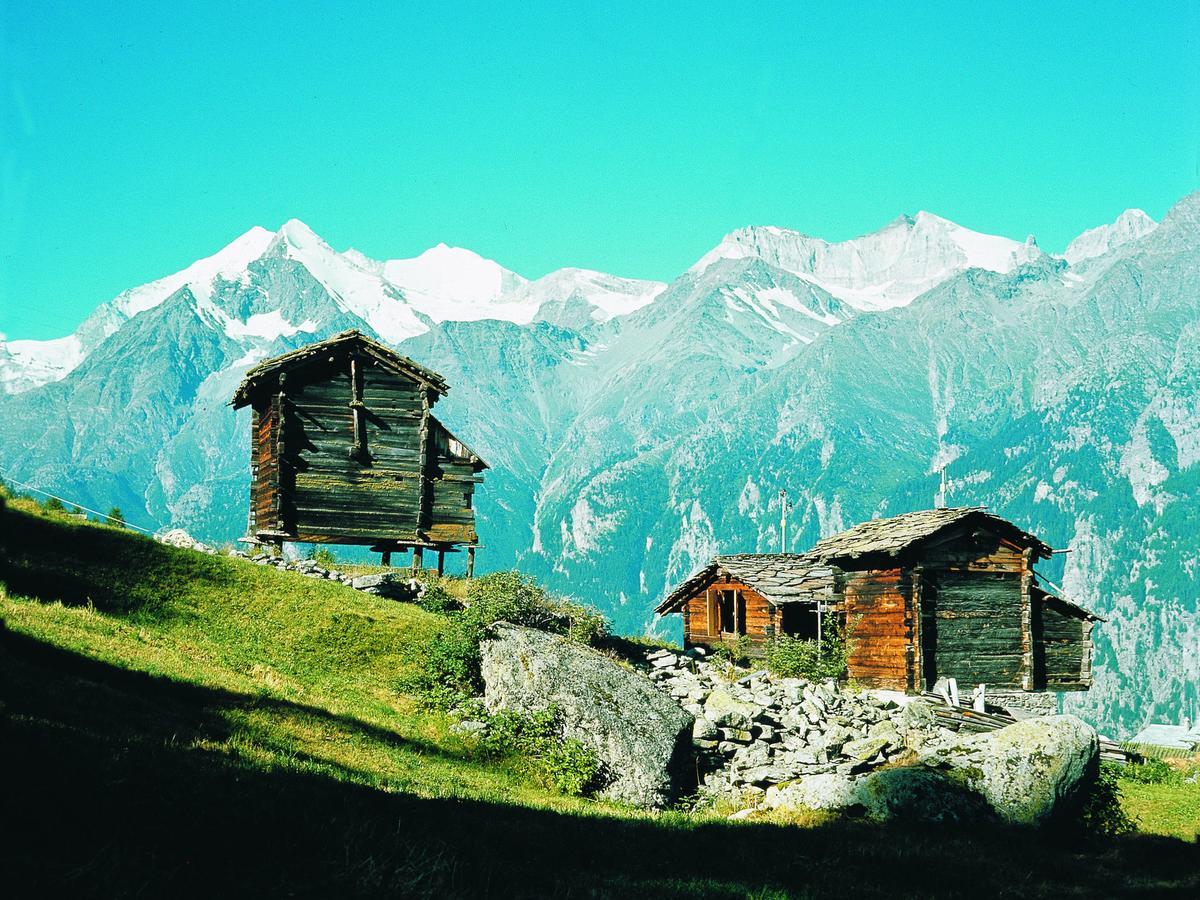 Mountain-View Chalet In Heremence With Terrace エクステリア 写真